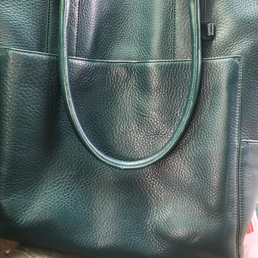 Dagne Dover Green Shoulder Bag with Textured Leather